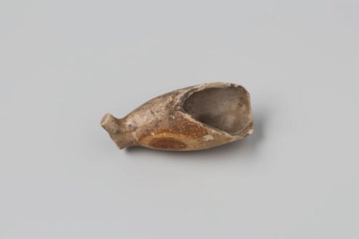 Fragment of a pipe bowl from the wreck of the East Indiaman Hollandia