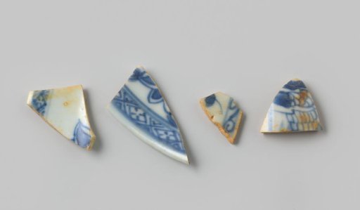 Porcelain shards from the wreck of the East Indiaman Hollandia