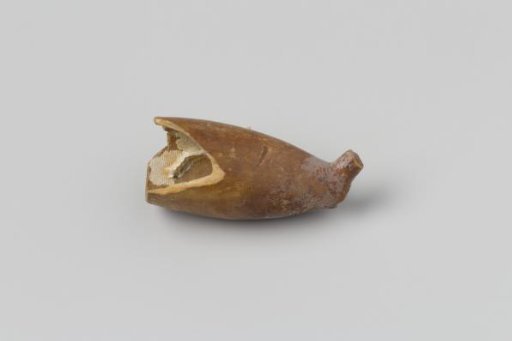 Fragment of a pipe bowl from the wreck of the East Indiaman Hollandia