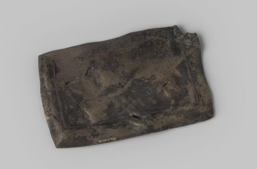 Lid of a container from the wreck of the Dutch East Indiaman Hollandia