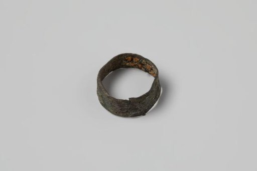 Knife handle ring from the wreck of the East Indiaman Hollandia
