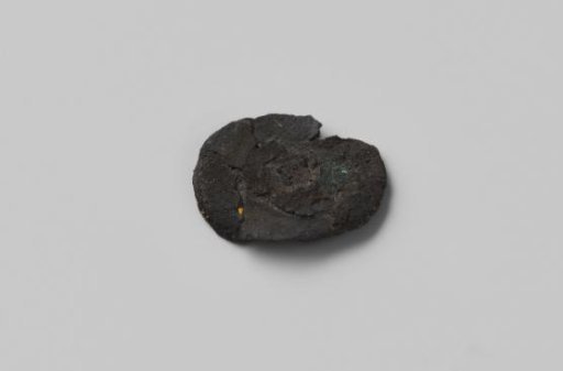 Disc-shaped Fragment from the Wreck of the East Indiaman Hollandia