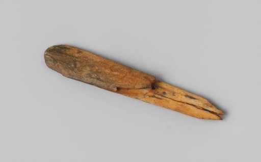 Handle of a pen knife from the wreck of the East Indiaman Hollandia