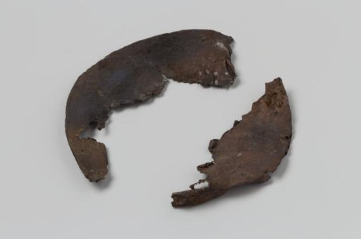 Fragment of a removable lid of a package from the wreck of the Dutch East Indiaman Hollandia