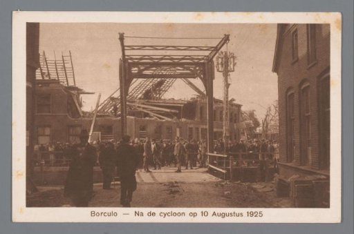 Borculo -- After the cyclone on 10 August 1925