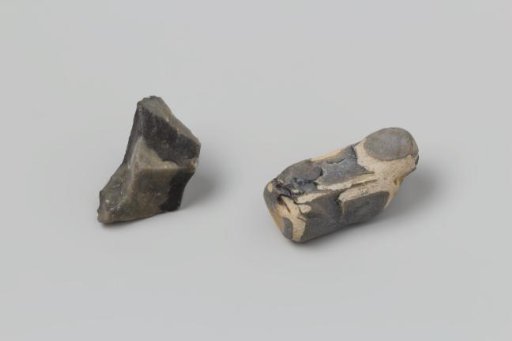 Flint from the wreck of the East Indiaman 't Vliegend Hart