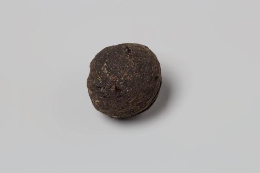 Iron concretion with a ball of pitch inside from the wreck of the East Indiaman 't Vliegend Hart