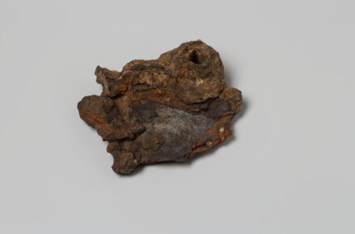 Fragment of a leather piece from the wreck of the East Indiaman 't Vliegend Hart, lost in 1735