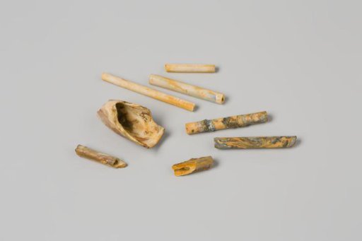 Fragments of a Pipe Bowl and Pipe Stems from the Wreck of the East Indiaman 't Vliegend Hart