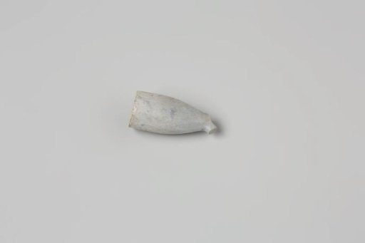 Fragment of a pipe bowl from the wreck of the East Indiaman 't Vliegend Hart