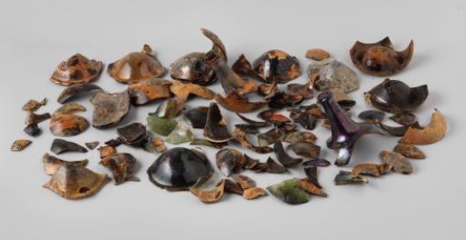 Shards of wine bottles from the wreck of the East Indiaman 't Vliegend Hart