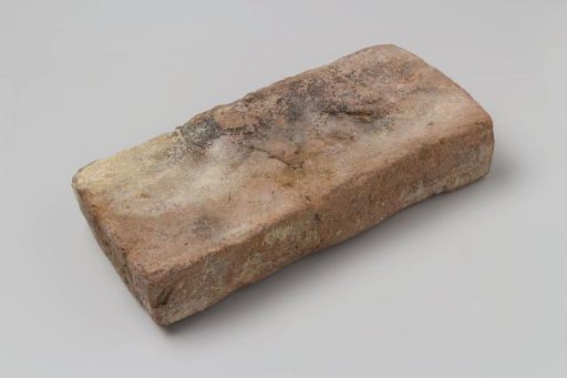 Brick from the wreck of the East Indiaman 't Vliegend Hart