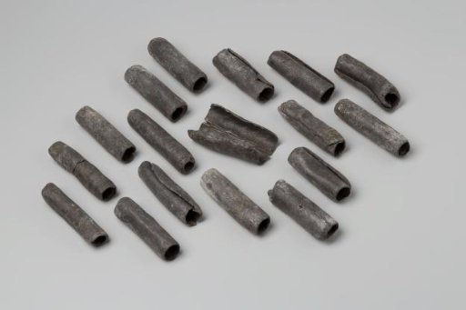 Lead roll from the wreck of the East Indiaman 't Vliegend Hart
