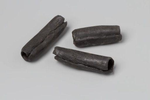 Lead roll from the wreck of the East Indiaman 't Vliegend Hart