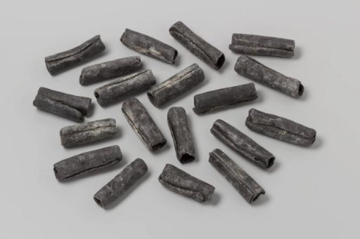 Lead roll from the wreck of the East Indiaman 't Vliegend Hart