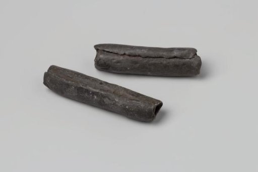 Lead roll from the wreck of the East Indiaman 't Vliegend Hart