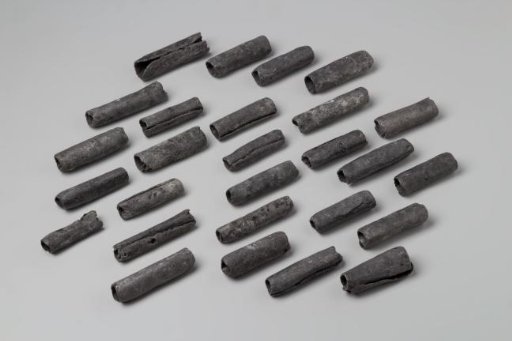 Lead roll from the wreck of the East Indiaman 't Vliegend Hart