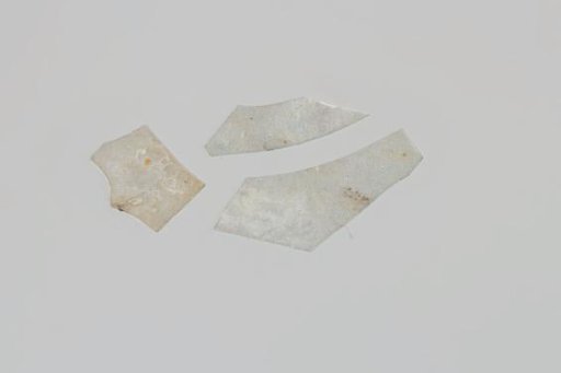 Glass fragments from a cellar bottle from the wreck of the East Indiaman 't Vliegend Hart, lost in 1735