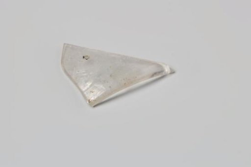 Fragment of a wine glass from the wreck of the East Indiaman 't Vliegend Hart, lost in 1735