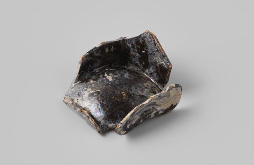 Fragment of a cellar bottle from the wreck of the East Indiaman 't Vliegend Hart