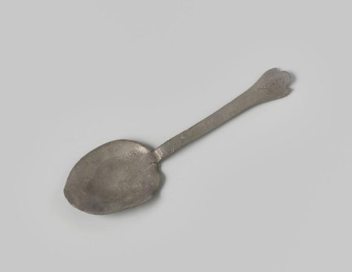 Spoon from the wreck of the East Indiaman 't Vliegend Hart, lost in 1735