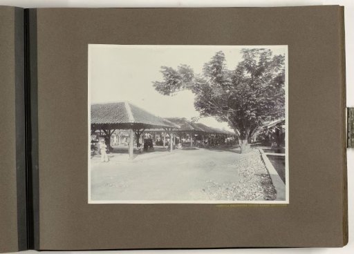 Kampong north station, large pasar, north side