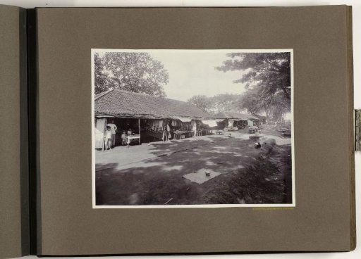 Kampong Rodjopolo, Pasar