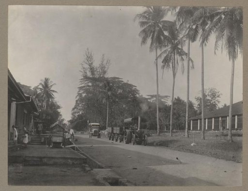 Street locomotive with Arbenz truck for the Rice Barn at Batoeroesa Merawang