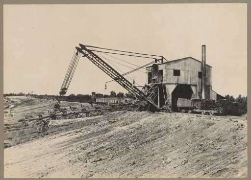 Excavator operation in 3b Soengeiliat