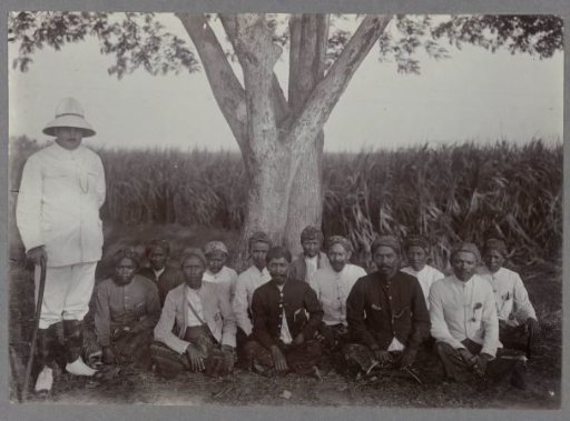 Overseer with employees
