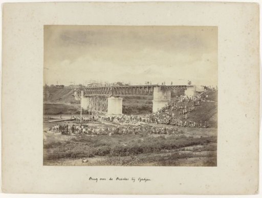 Bridge over the Brantas at Djadjar / at Kertesono