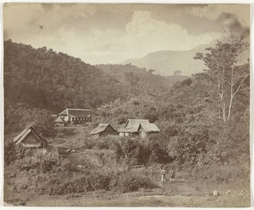 Kawi mountain range 8820 ft (highest peak Boedah / Telekoong near Batoe / Coffee land Border Panawanang / Malang Kedirie)