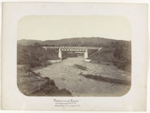 Viaduct over the Tjitjatti. Span: 15 + 30 + 15 M. Height Above Riverbed 19 M.
