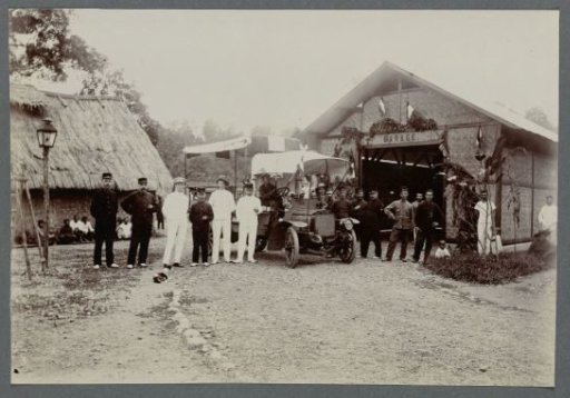 Officers with Car at Krueng Seumpo Camp