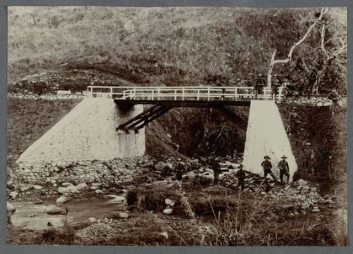 Bridge over the Wenih Rongka