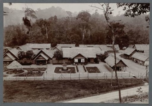 Camp at Krueng Seumpo