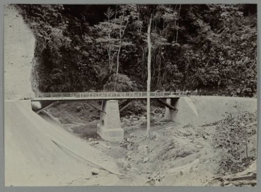 New bridge over the Woih ni Tanggo Besi