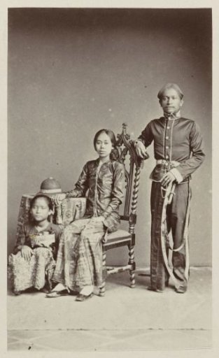Demang of Buitenzorg with wife and child