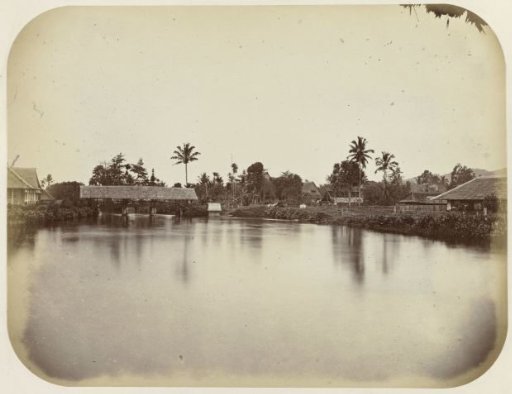 Houses on the Tondano in Manado