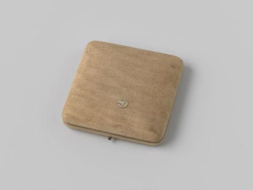 Box belonging to a bronze medal in honor of the International Congress of Manufacturers, Wholesalers, and Retailers in Precious Stones and Gold and Silverware in Amsterdam