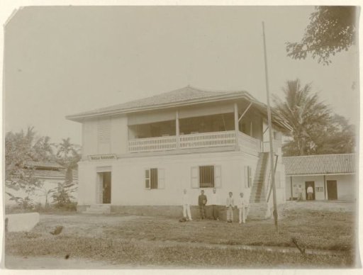 Printing press of the Deli Courant at Tandjong Poera