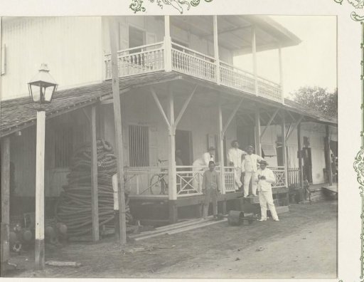 Group of Europeans in front of a building