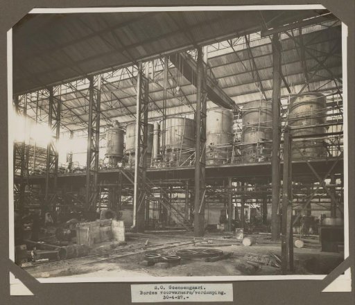 S.O. Goenoengsari. Platforms for preheaters / evaporation. 30-4-27.