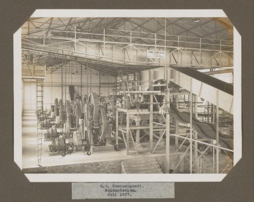 S.O. Goenoengsari. Mill station. July 1927.