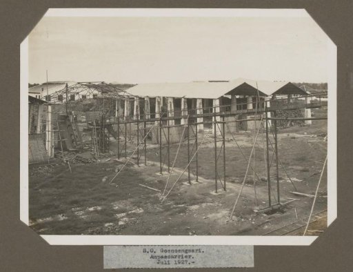 S.O. Goenoengsari. Ampascarrier. July 1927.