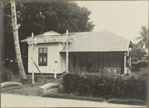 First office of Bennink and Riphagen