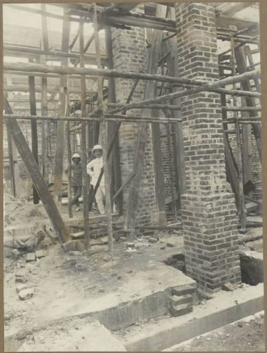 Bennink at the construction site