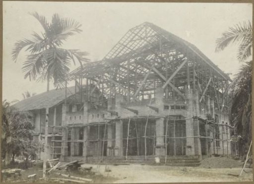Large villa in Simpangampat under construction