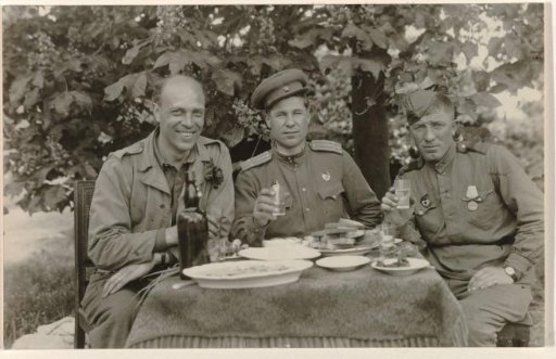 Van Maarseveen with Two Russians