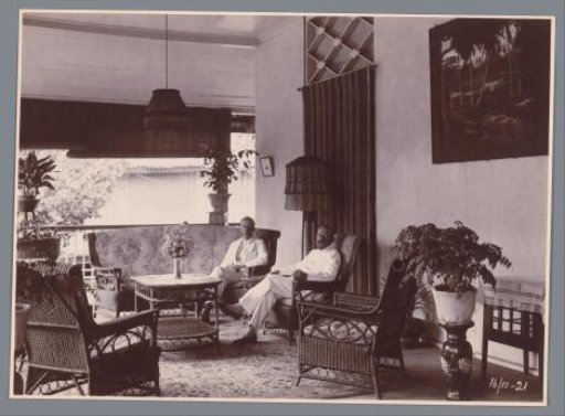 Directors of the Contracting Company Grotius